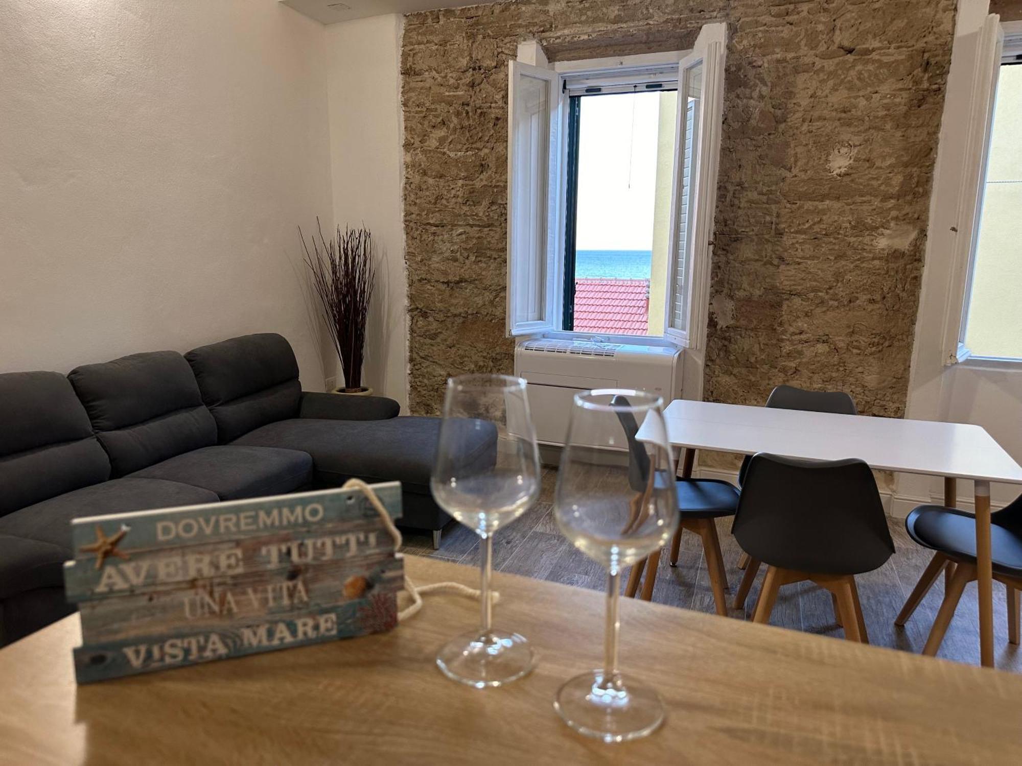 La Dimora Dei Bastioni Apartment อาลเกโร ภายนอก รูปภาพ