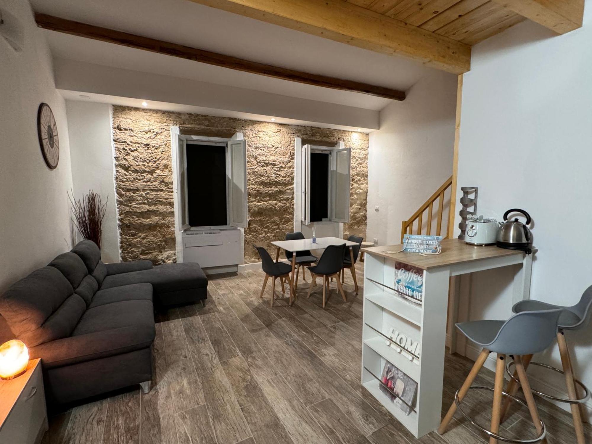 La Dimora Dei Bastioni Apartment อาลเกโร ภายนอก รูปภาพ